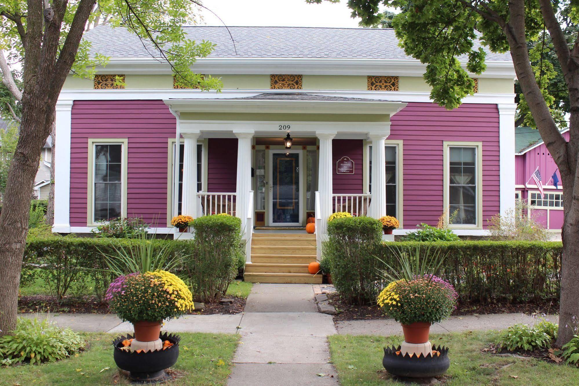 The Blackberry Inn Bed & Breakfast Watkins Glen Exterior photo